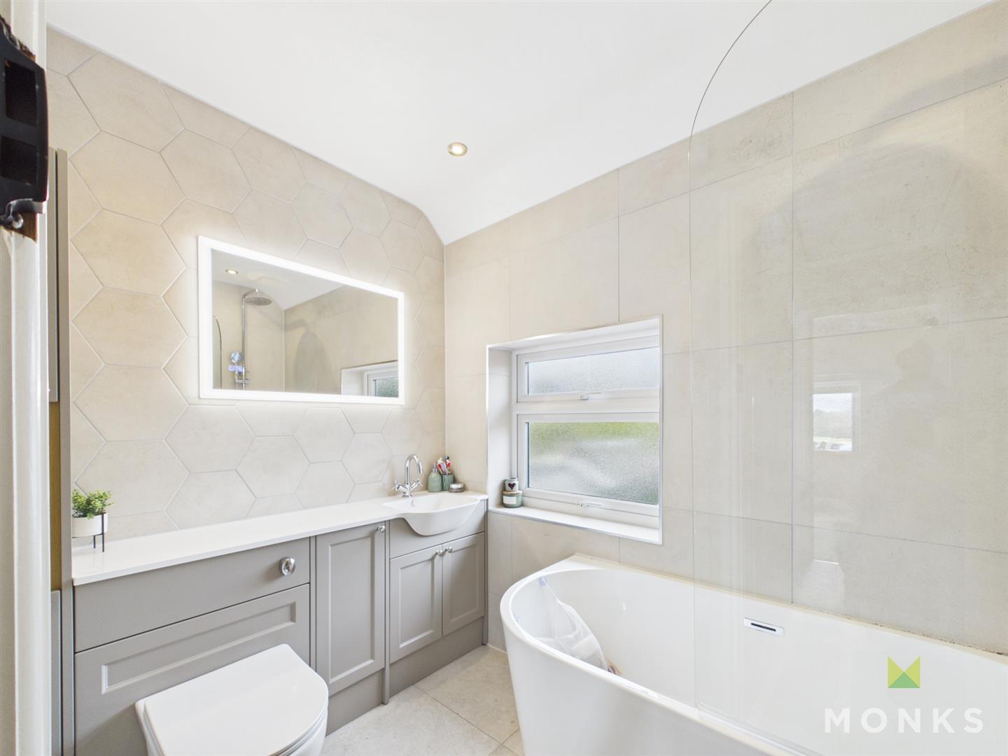 28 The Terraces, Oswestry, SY10 9NB For Sale